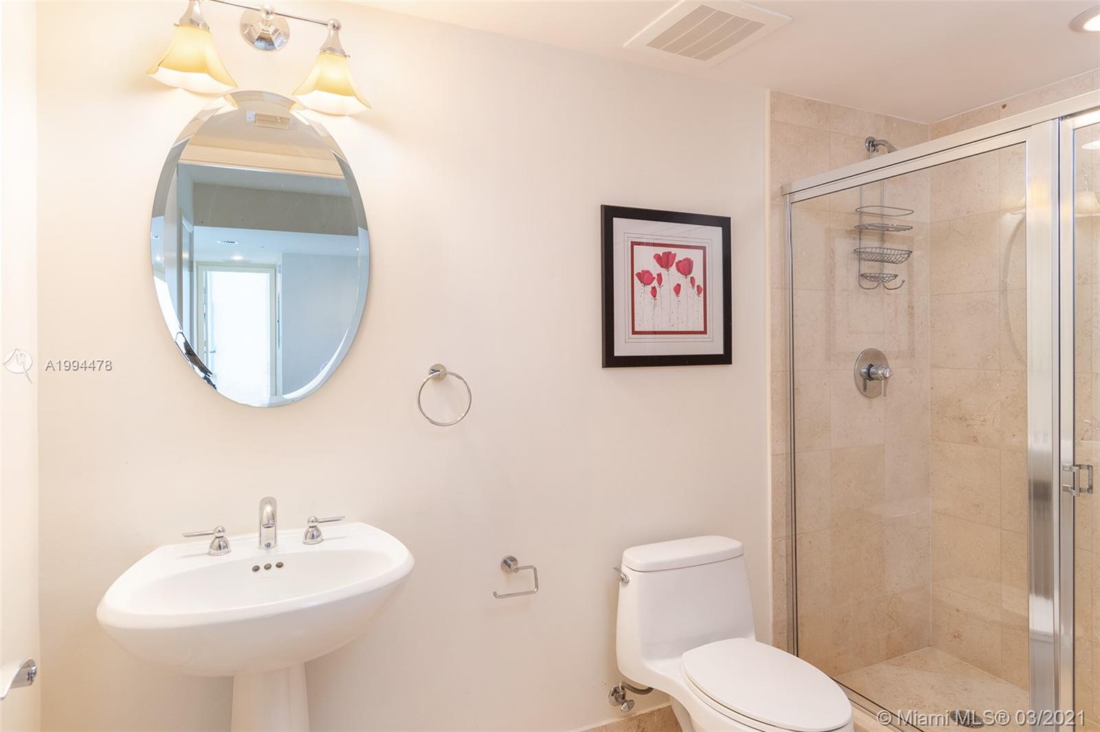 Ver detalles 3002 2 / 3 2065 sq. ft. $ 2021-03-15 0 foto