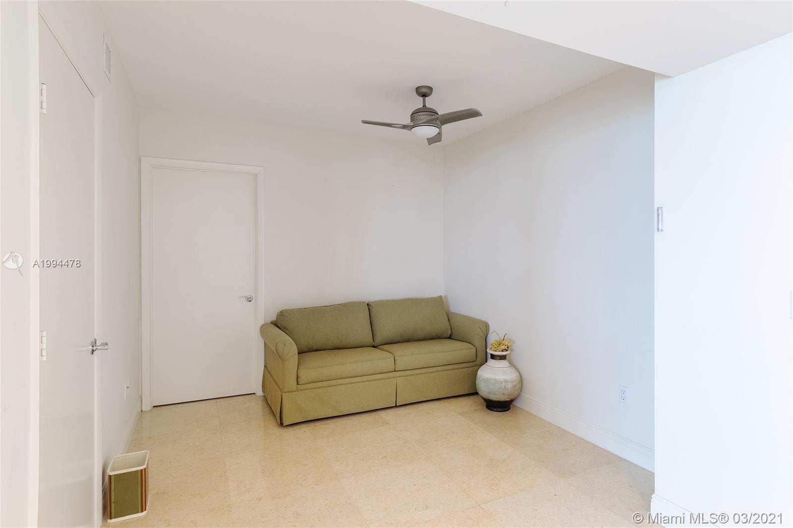 Ver detalles 3002 2 / 3 2065 sq. ft. $ 2021-03-15 0 foto